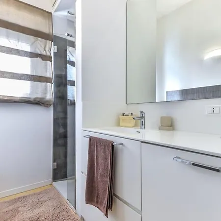 Casa Nanuk - *